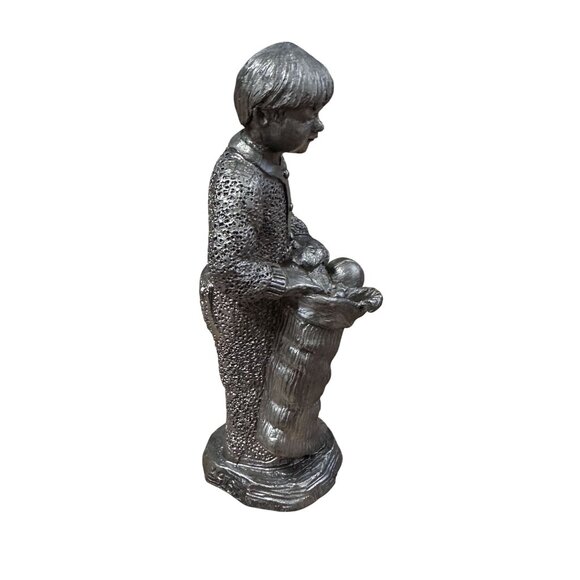 Vintage Pewter Figurine Child With Stocking Michael A Ricker Special Edition 199 - Picture 4 of 6